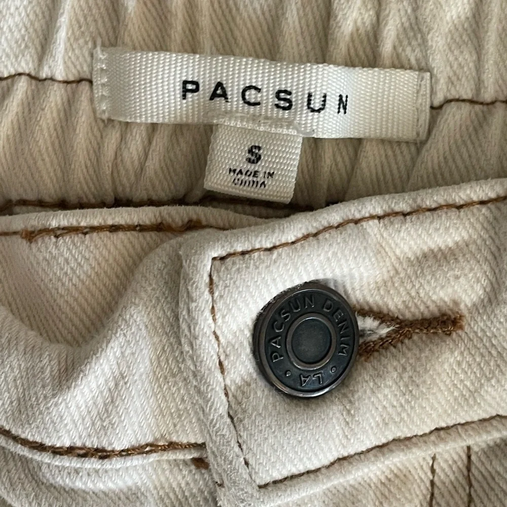 PacSun Women white Cream Cargo Pants Size: Small 100% cotton